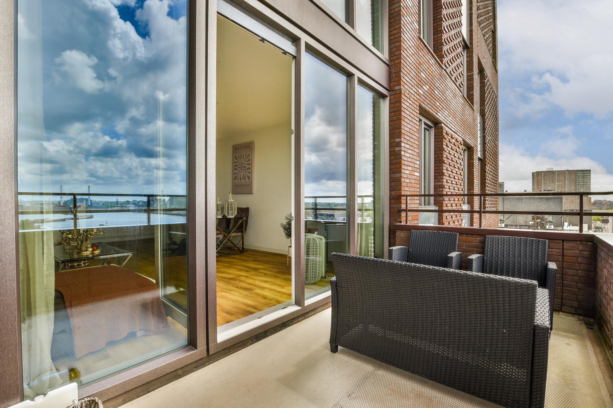 Te huur Appartement Maashavenweg in Rotterdam