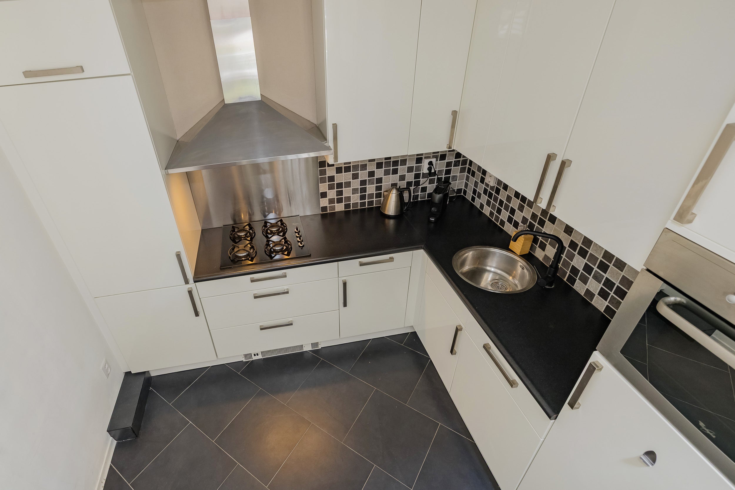 Tussenwoning te koop: Vuurdoornstraat 4, Lisserbroek
