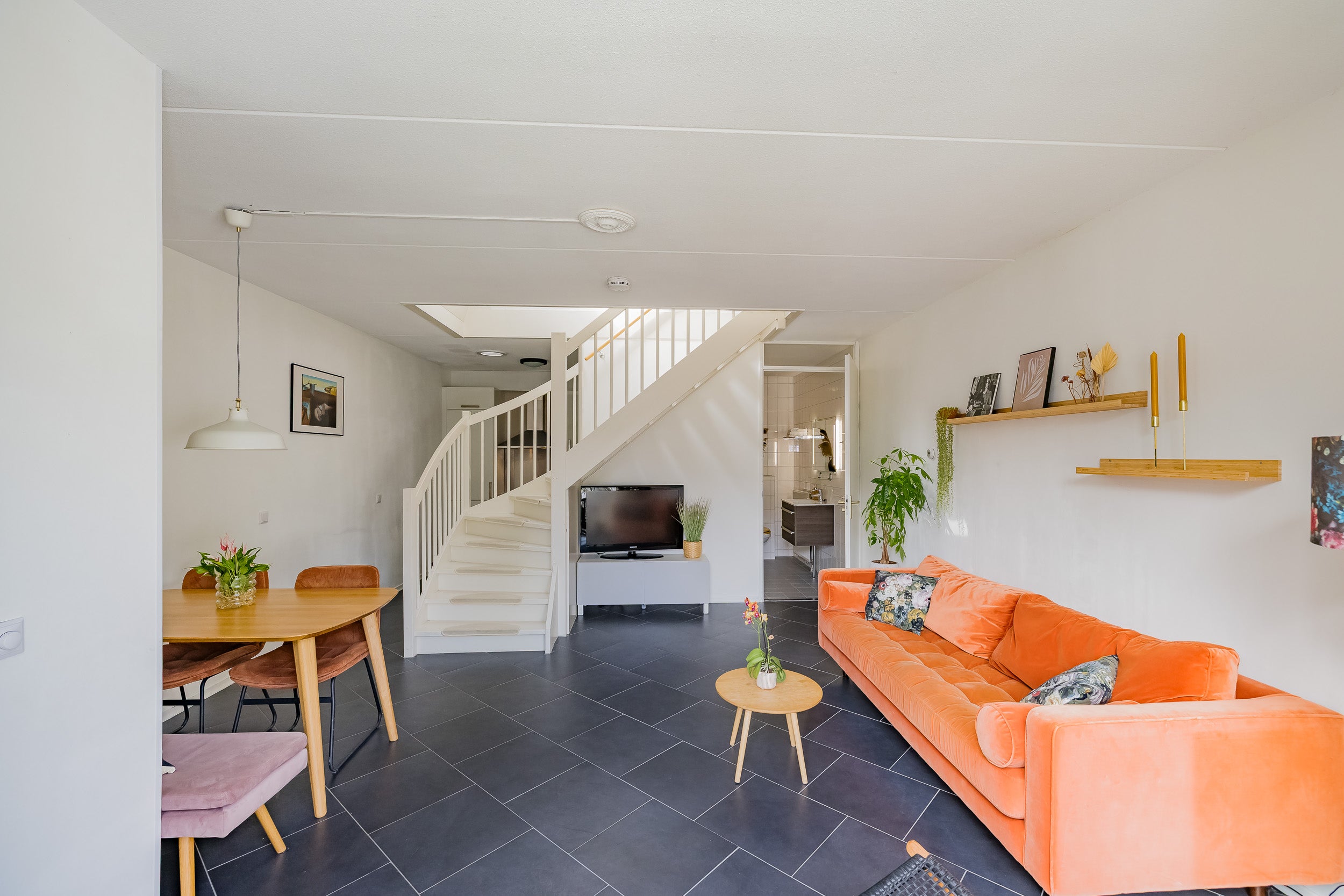 Tussenwoning te koop: Vuurdoornstraat 4, Lisserbroek