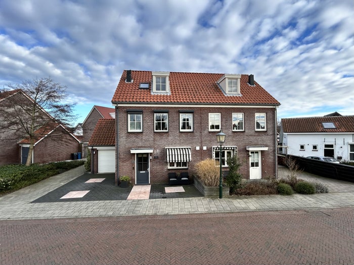 Hoofddijk 4 B