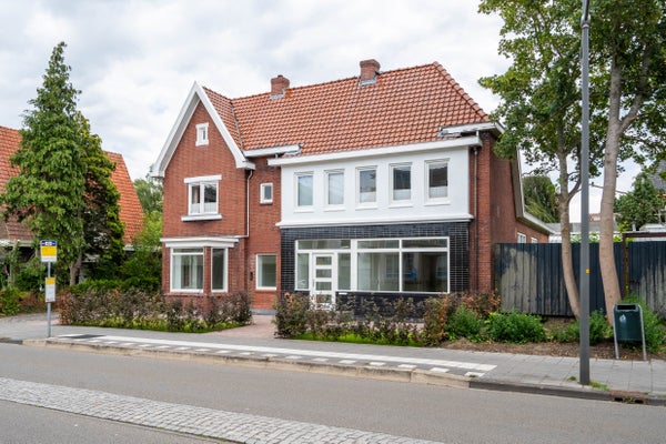 van Beresteijnstraat 1