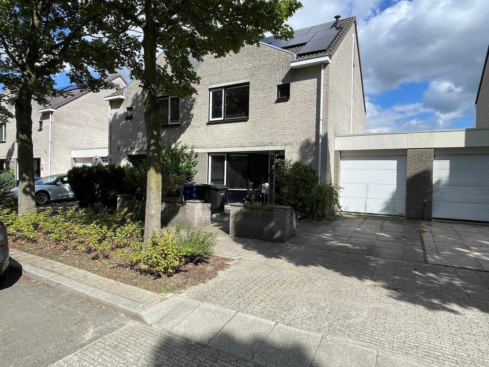 Te huur Huis Esdoornplantsoen in Almere