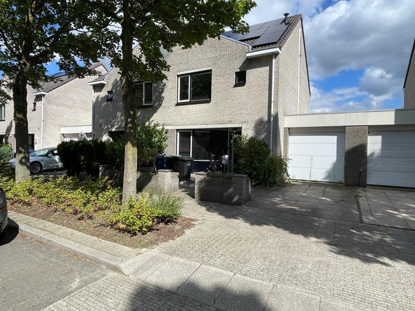 Huis Esdoornplantsoen in Almere