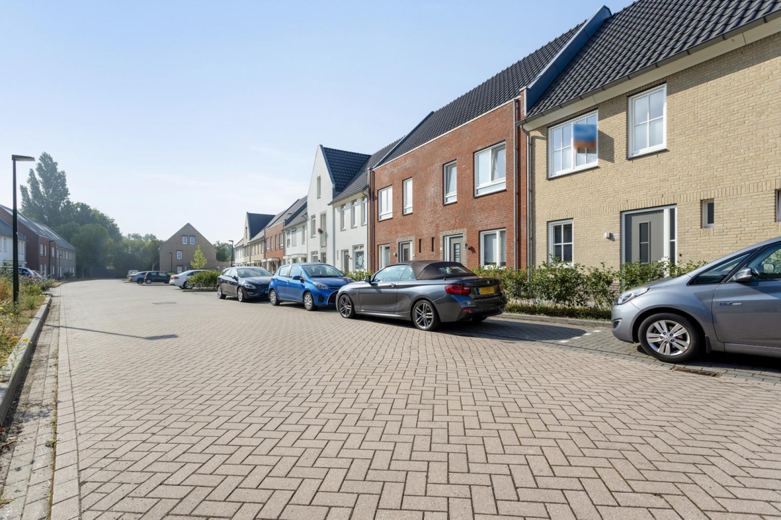 Tussenwoning te koop: Nieuwevaert 30, Kaatsheuvel