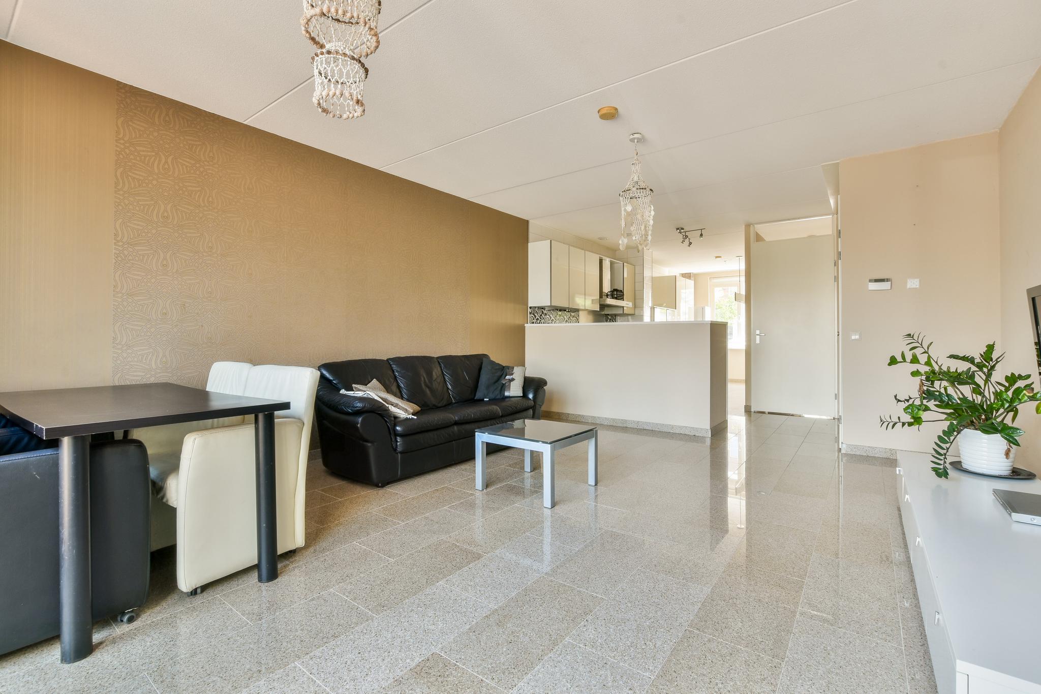 Te huur Huis Beneluxlaan 586 in Almere