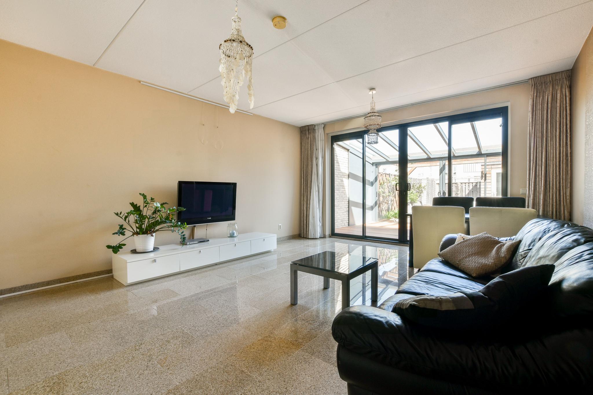 Te huur Huis Beneluxlaan 586 in Almere