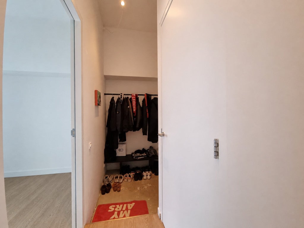 Kamer te huur: Westzeedijk, Rotterdam