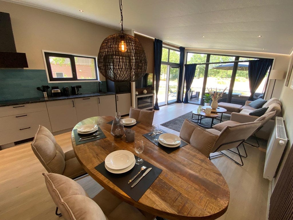 Vrijstaande woning te koop: Vredenseweg 186, Winterswijk Huppel