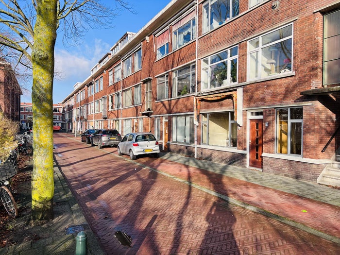 Bragastraat 74