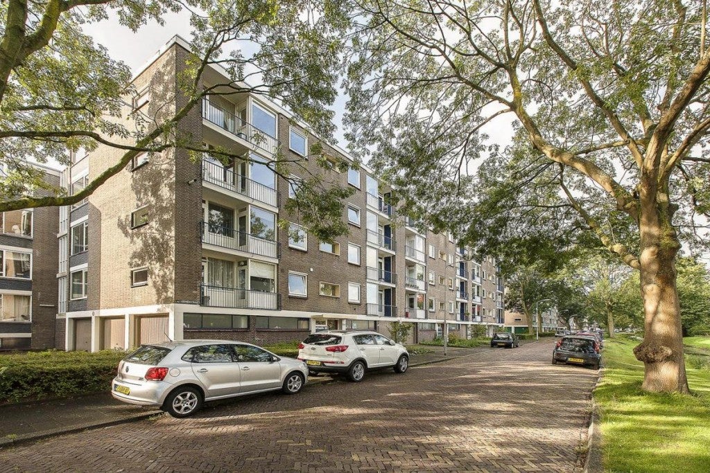 Appartement te huur: van Leeuwenstraat 160, Voorburg