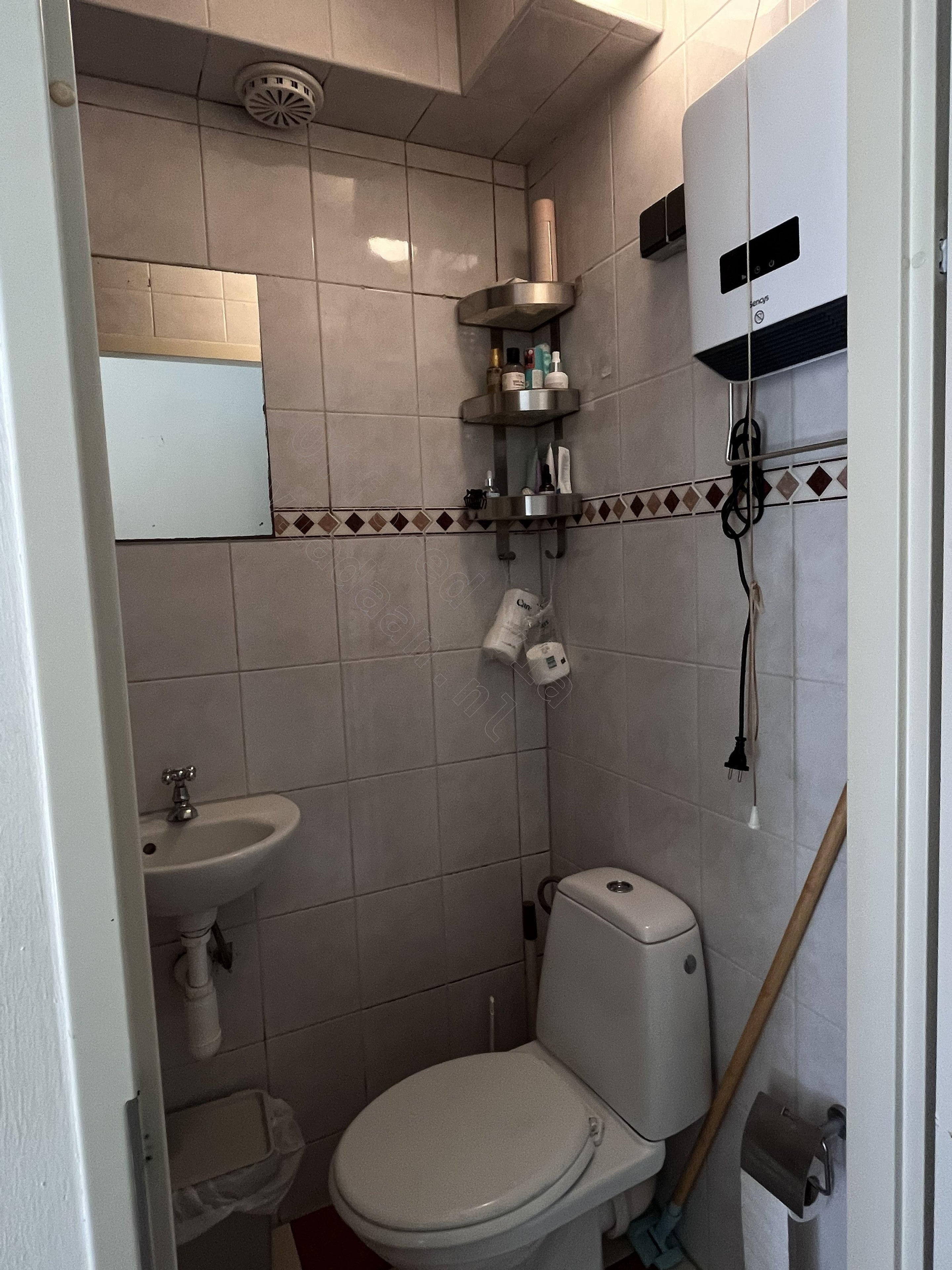 Tussenwoning te huur: Amsterdamsestraatweg 131, Utrecht