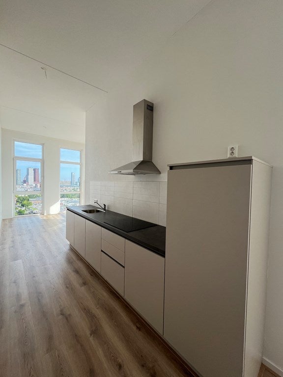 Te huur: Appartement Laakweg in Den Haag