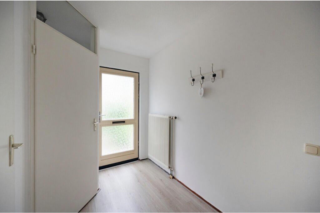 Tussenwoning te koop: Danny Kayestraat 26, Almere