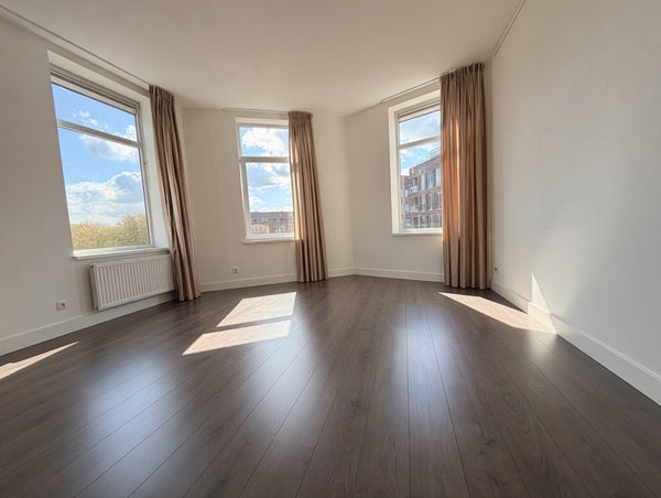 Hilledijk 299, Rotterdam