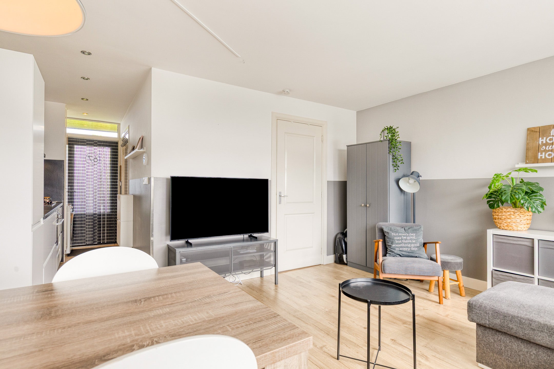 Studio te koop: De Schelp 67, Zandvoort