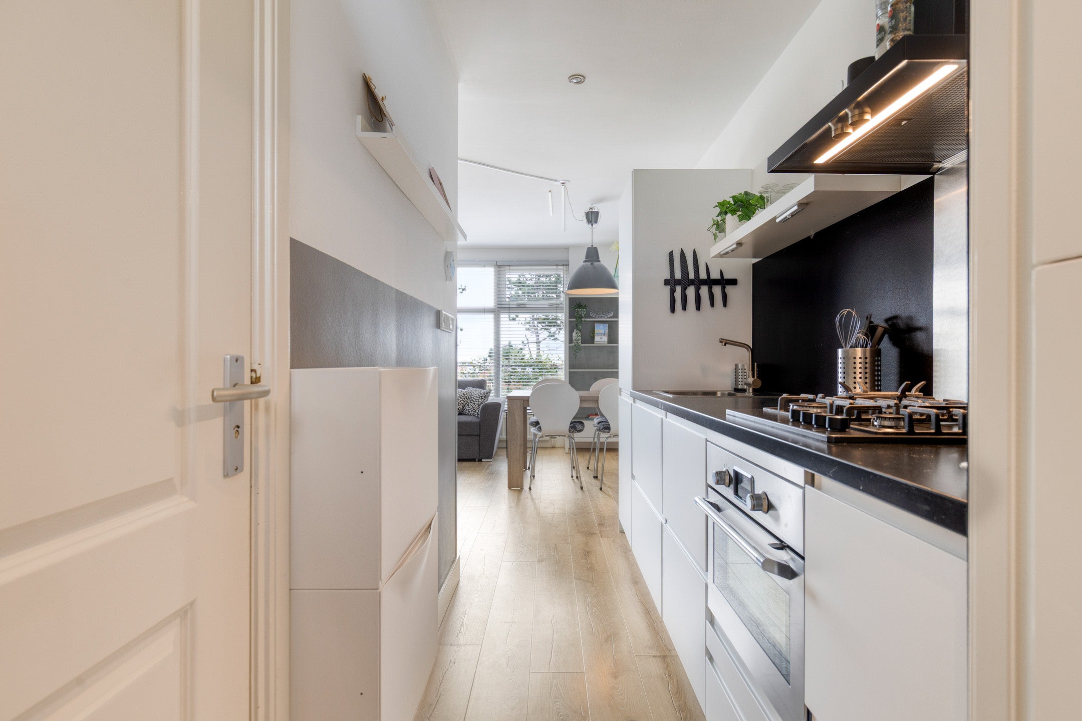 Studio te koop: De Schelp 67, Zandvoort