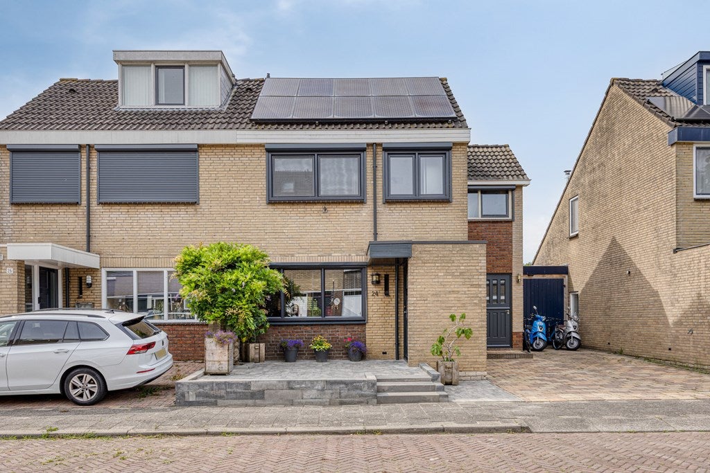 Huis Bilderdijkstraat 24 in Bunschoten-Spakenburg