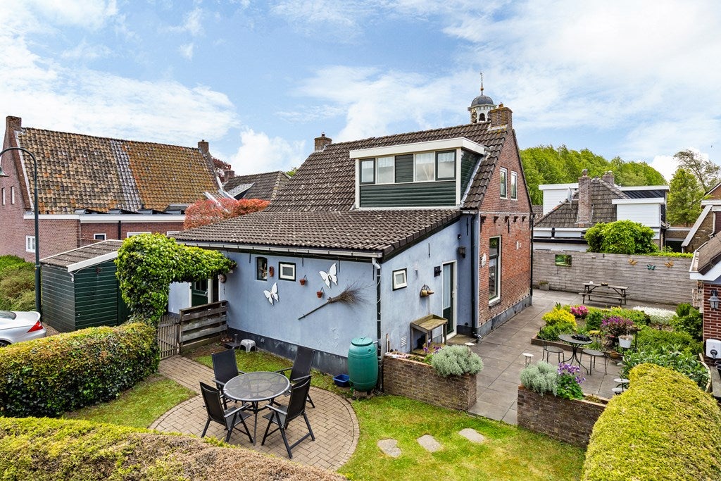 Huis Buorren 5 in Berltsum