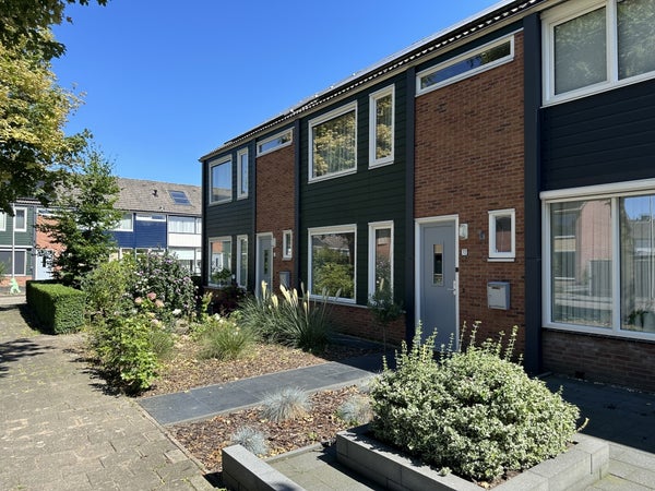 House Image 2