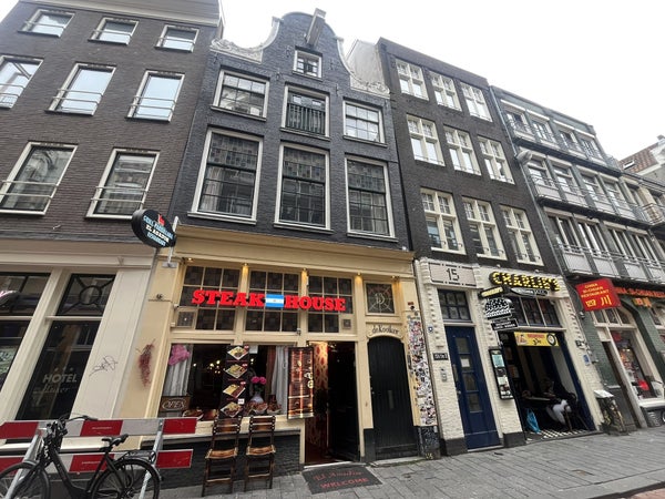 Te huur: Appartement Warmoesstraat in Amsterdam