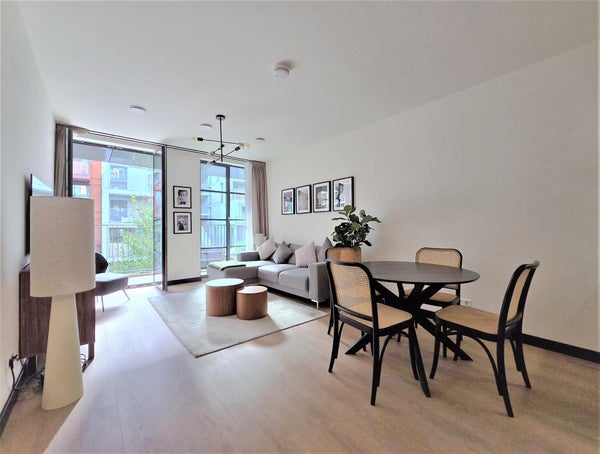 Appartement VOC-kade in Amsterdam