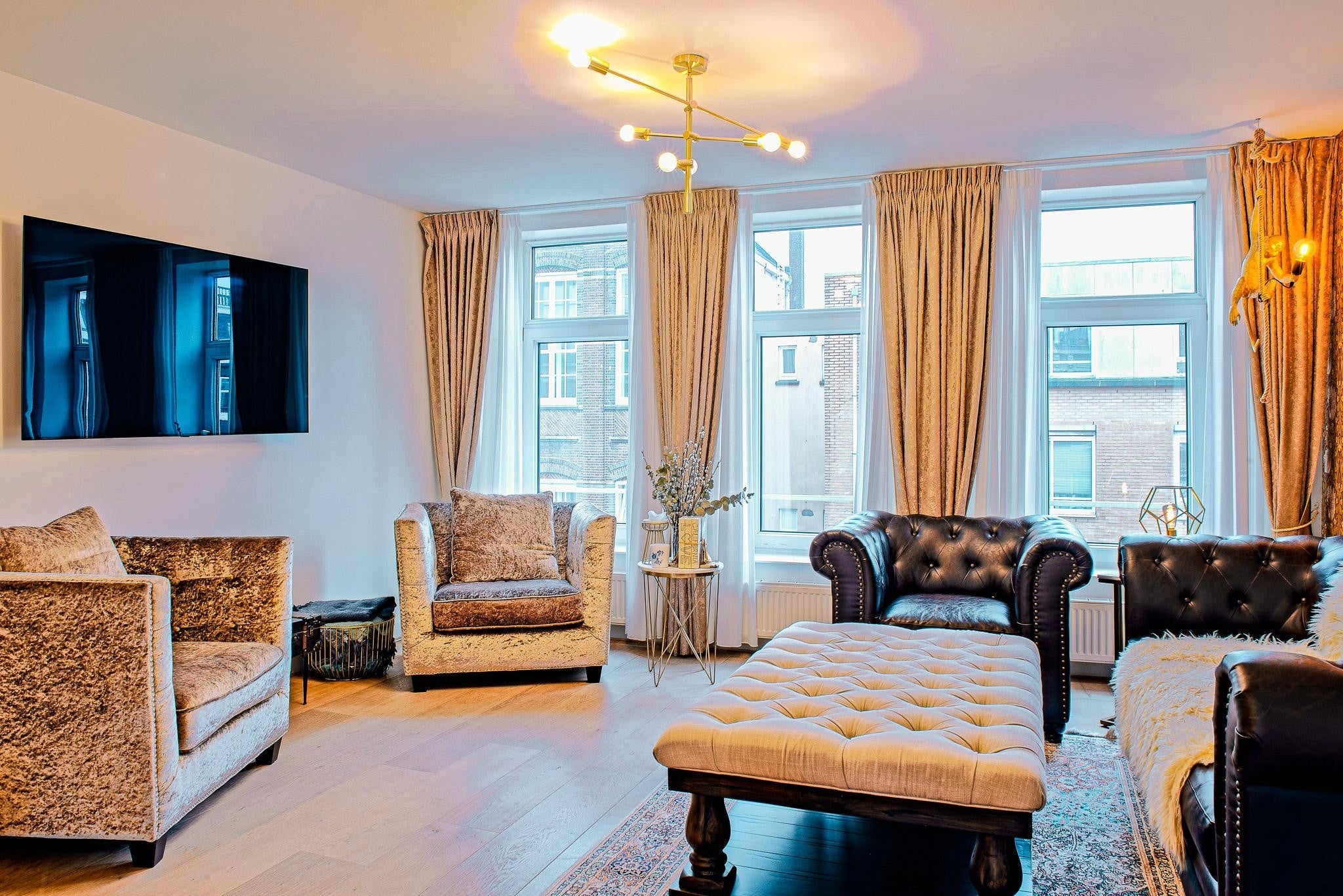 Woning te huur: Jacob van Lennepstraat, Amsterdam