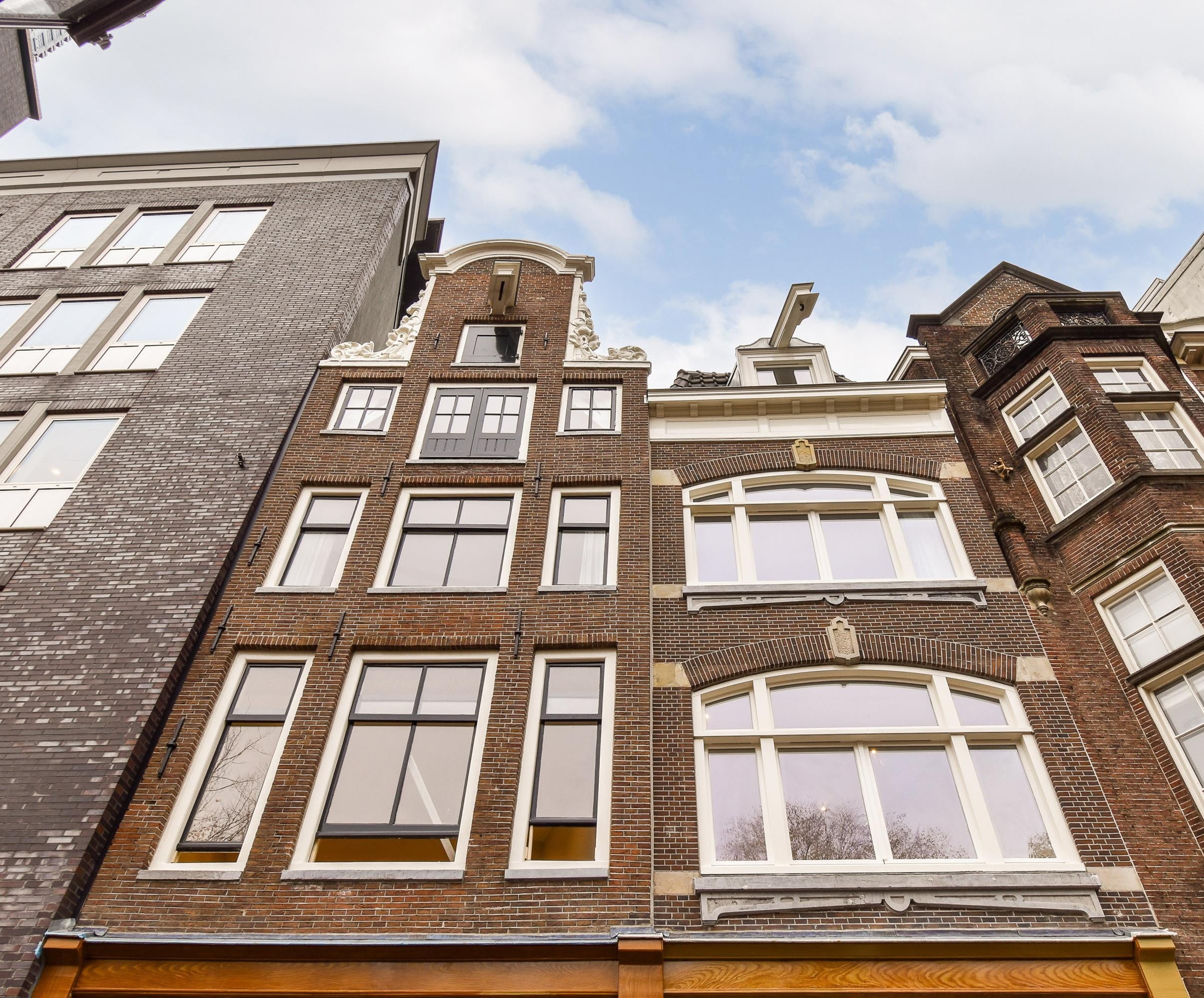 Te huur Appartement Nieuwezijds Voorburgwal in Amsterdam