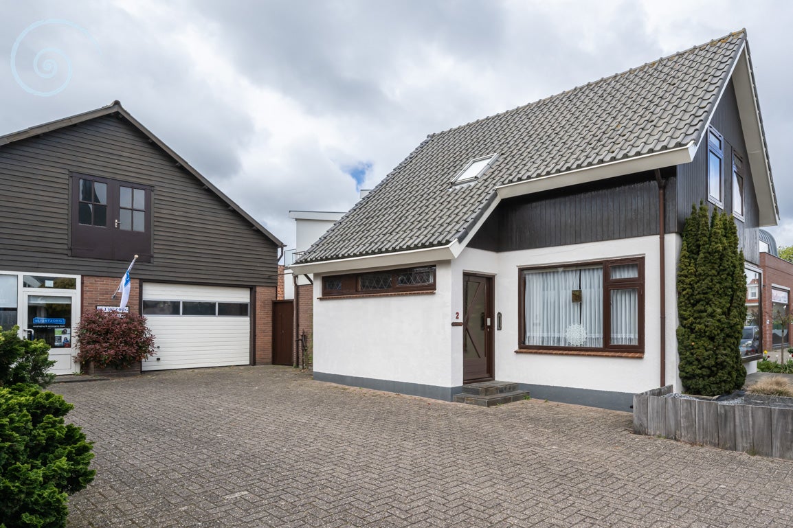 Twee-onder-één-kap te koop: Broekweg 2, Ouddorp