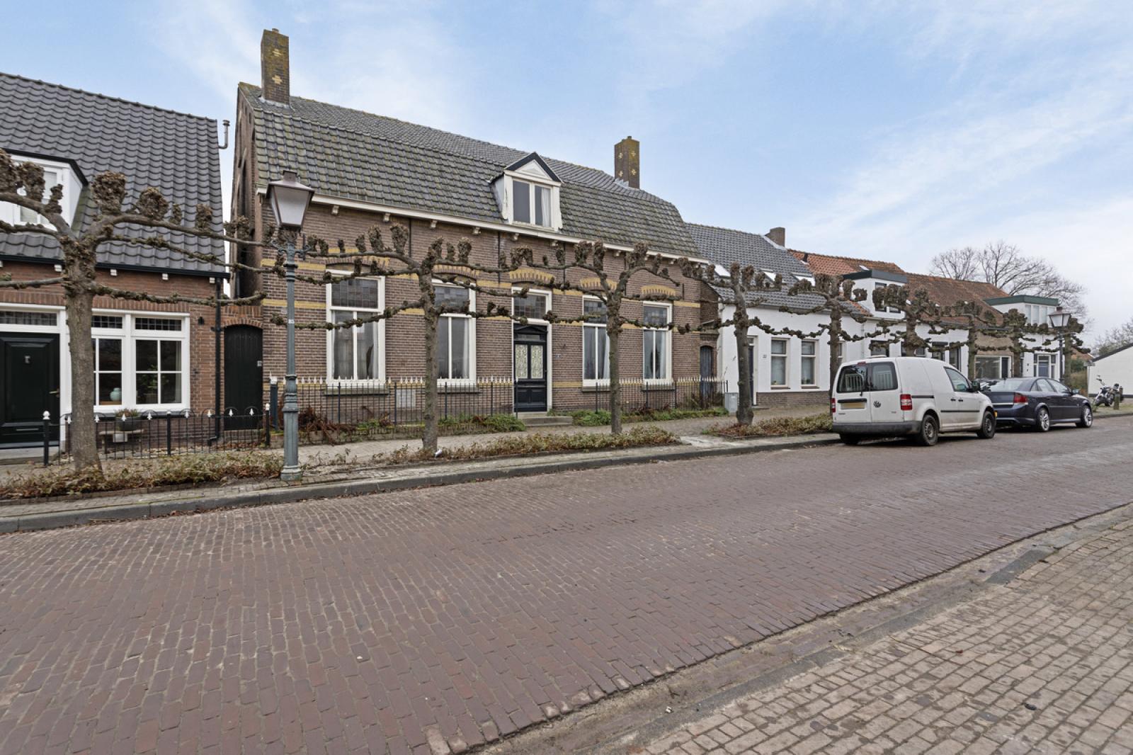 Huis Burgemeester van Lierestraat 24 in Oudelande