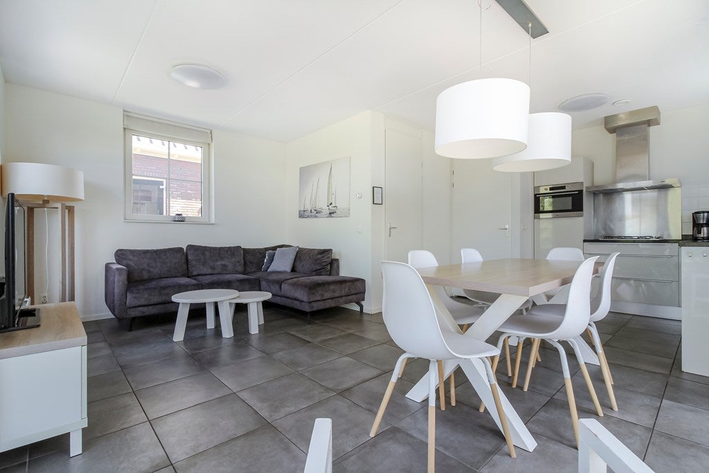 Vrijstaande woning te koop: Zeedijk 2-327, Uitdam