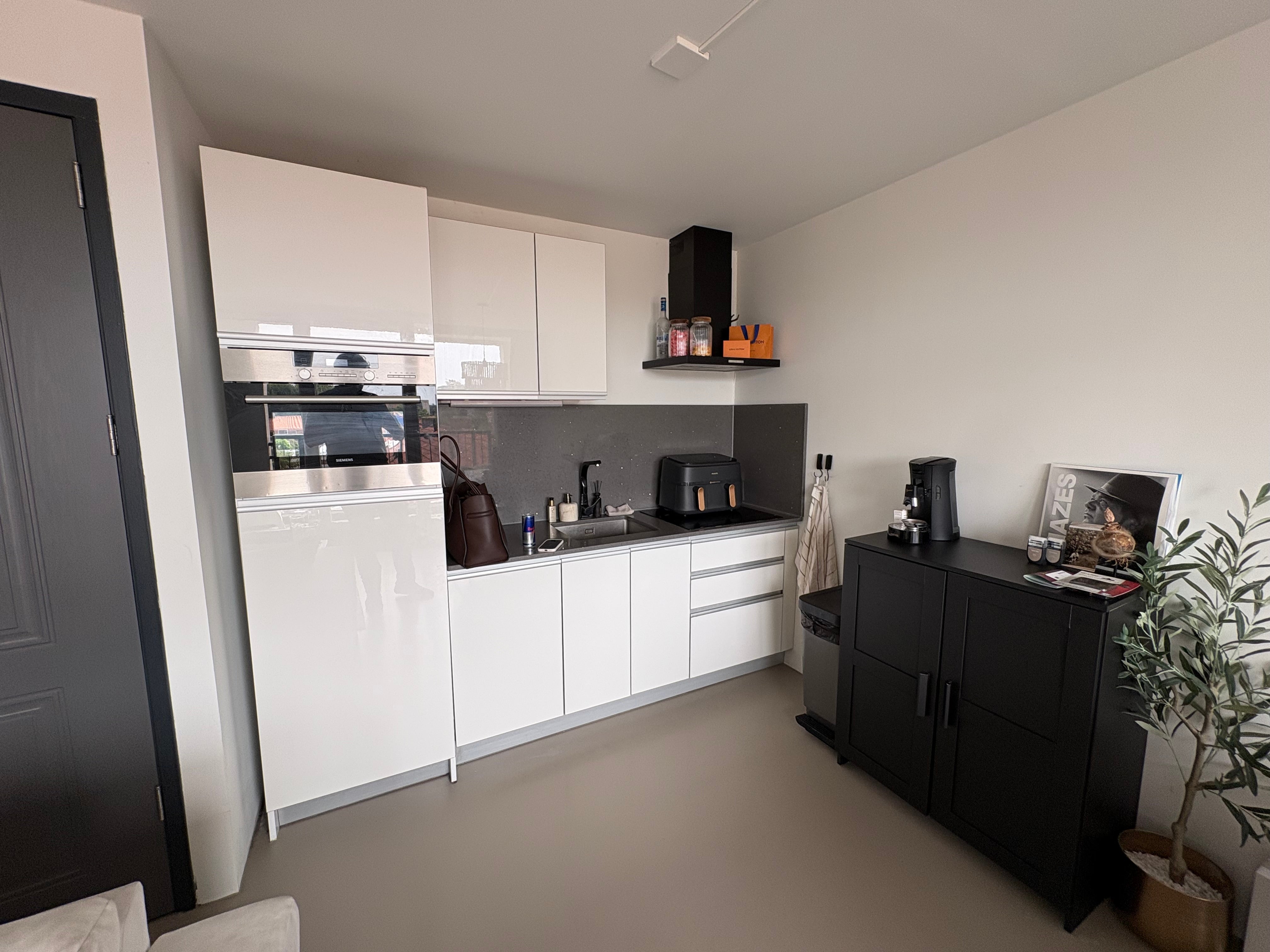 Studio te huur: Pieter de Hooghstraat 23F, Deventer