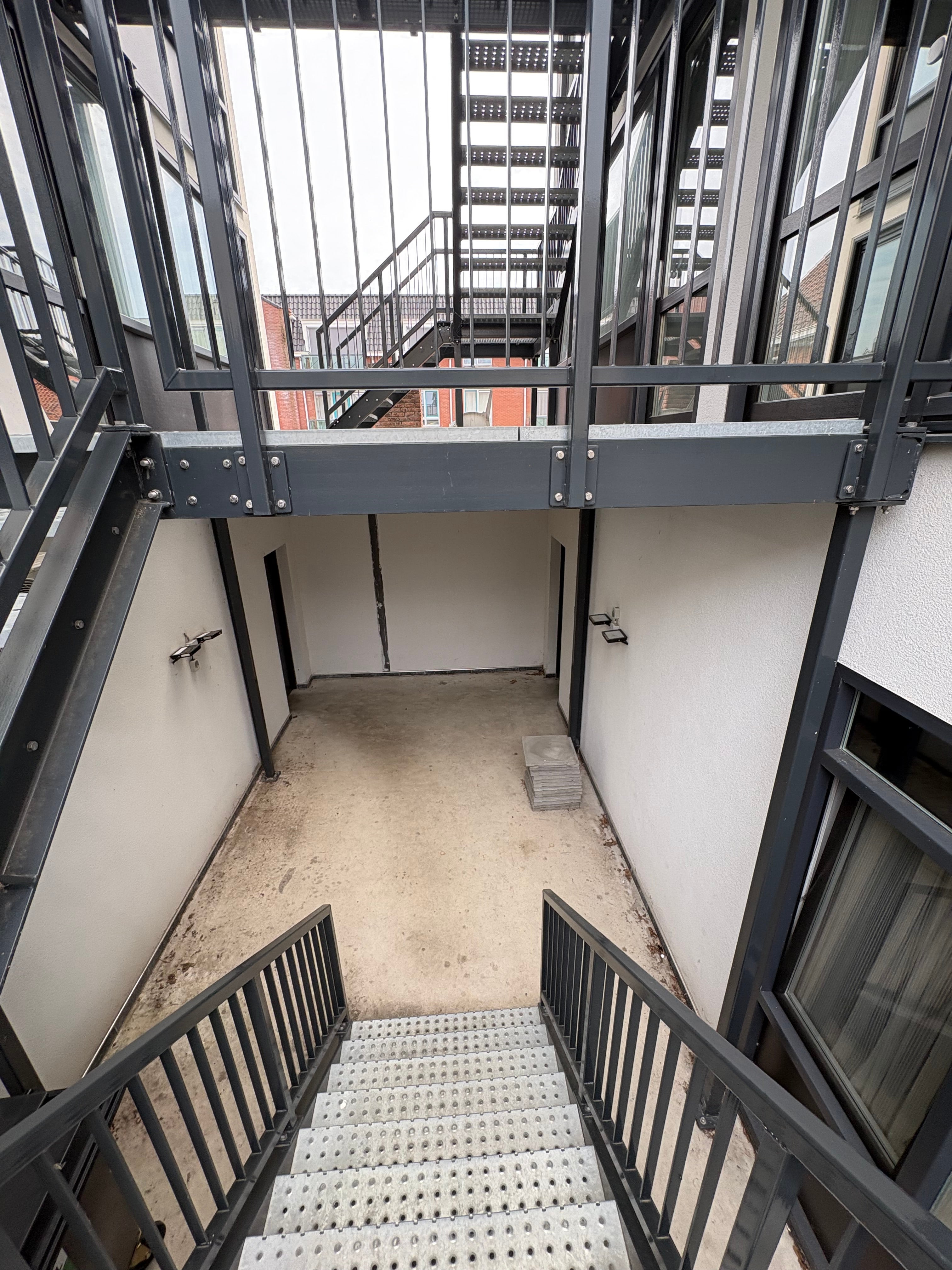 Studio te huur: Pieter de Hooghstraat 23F, Deventer