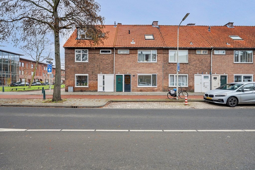 Appartement Alberdingk Thijmstraat 156 in Den Haag