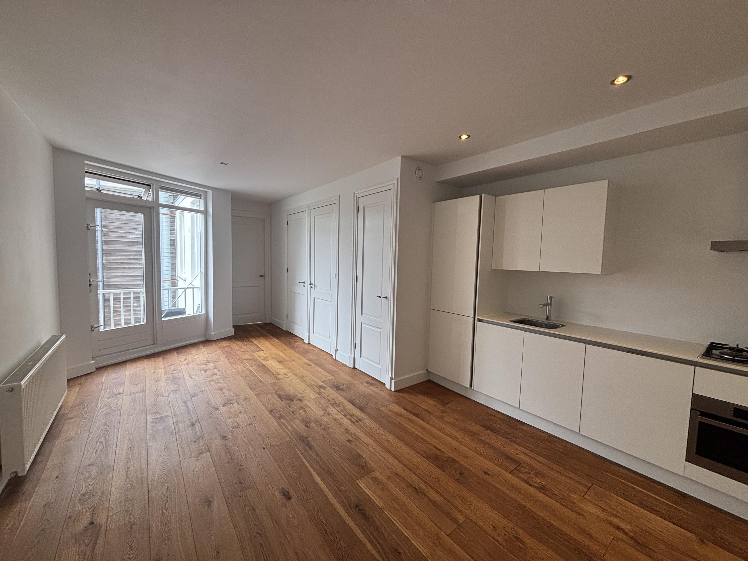 Appartement Derde Kostverlorenkade 42 3 in Amsterdam