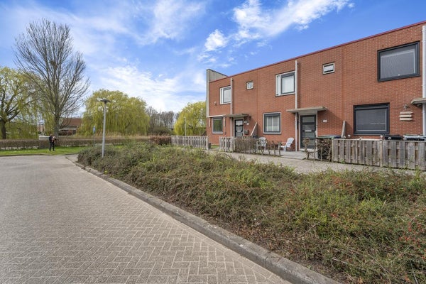 Te huur: Huis Tangostraat 40 in Almere