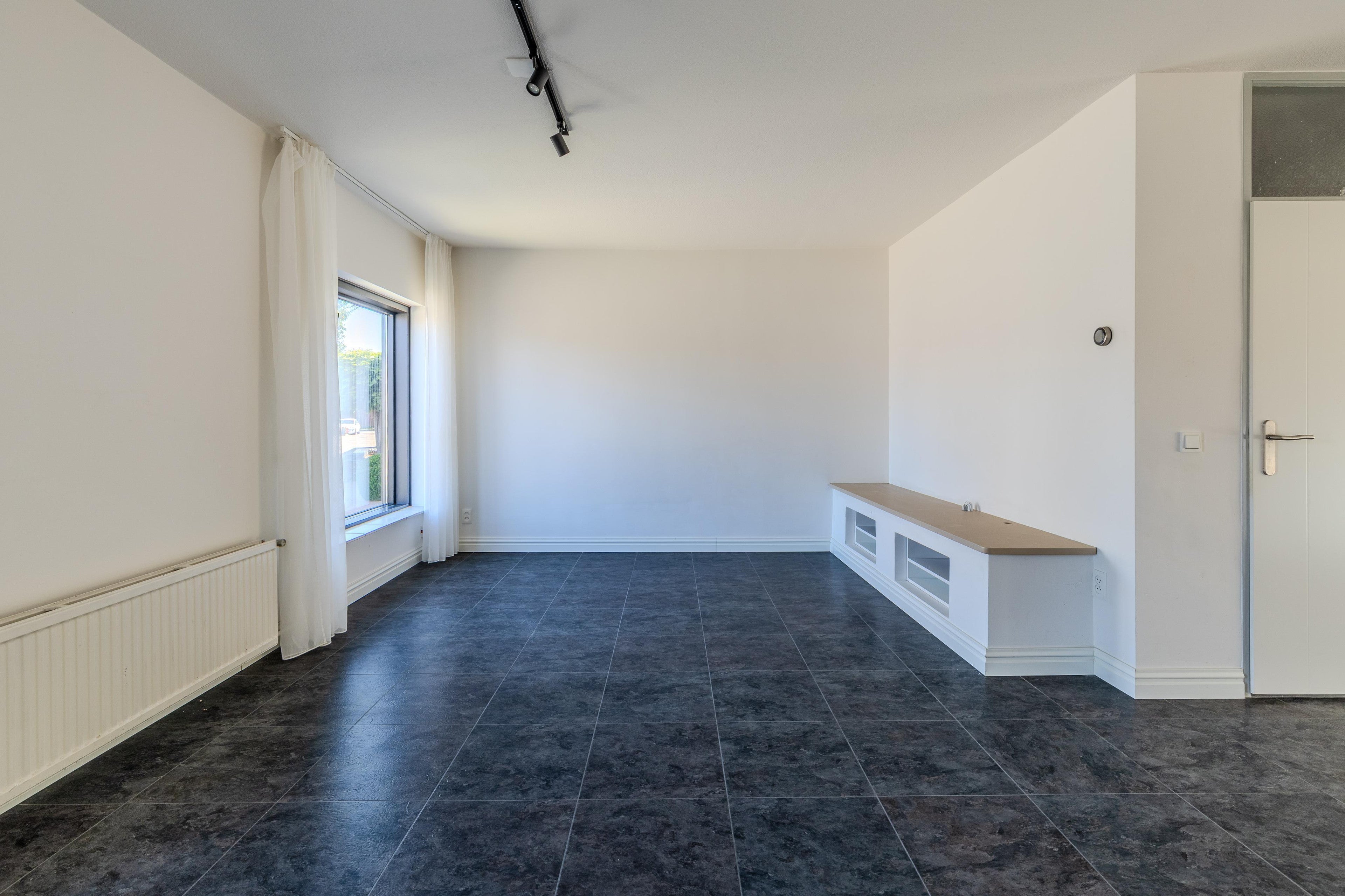Tussenwoning te koop: Joost van den Vondelstraat 18, Elsloo
