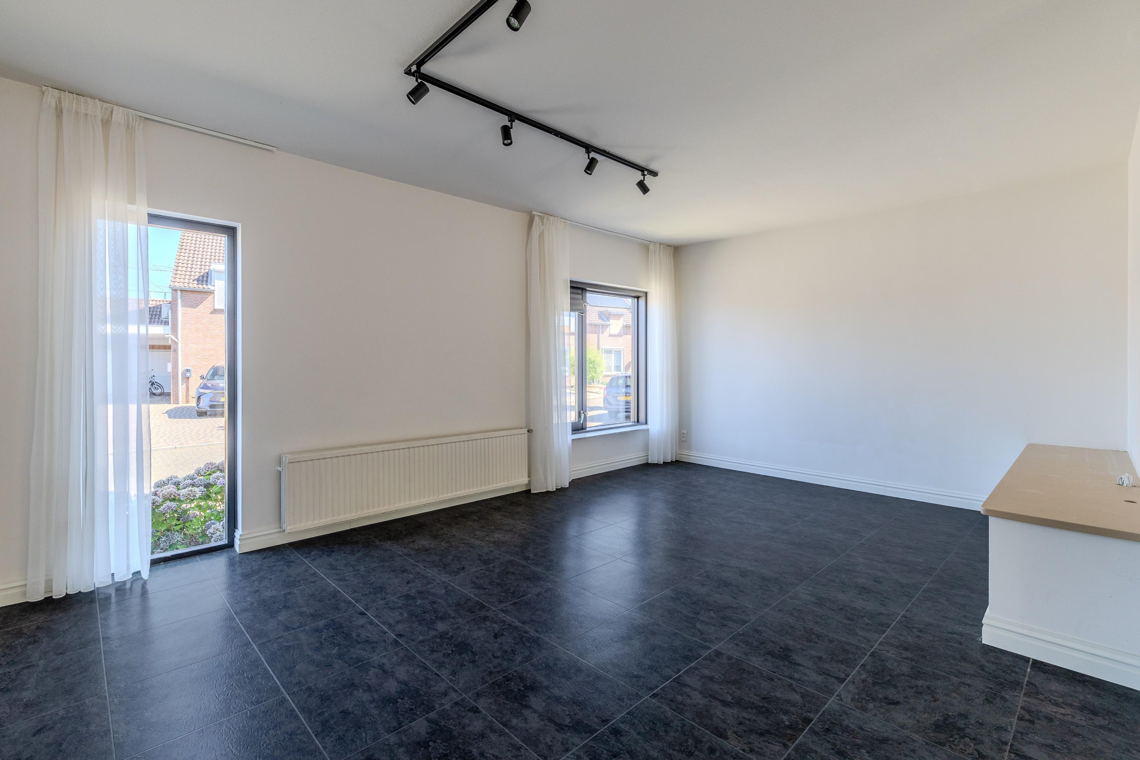 Tussenwoning te koop: Joost van den Vondelstraat 18, Elsloo