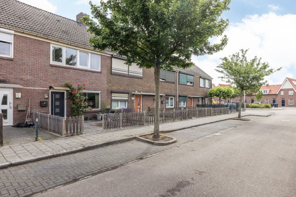 Woning te huur: Hendrik van Veldekestraat, Heerlen