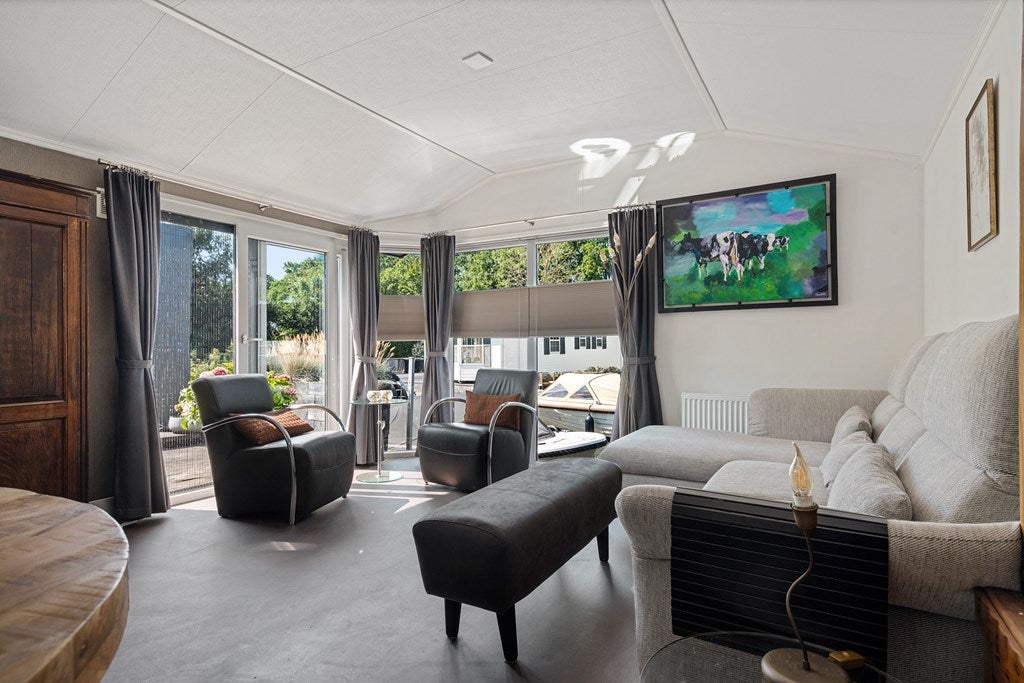 Appartement te koop: Veneweg 223-05, Wanneperveen