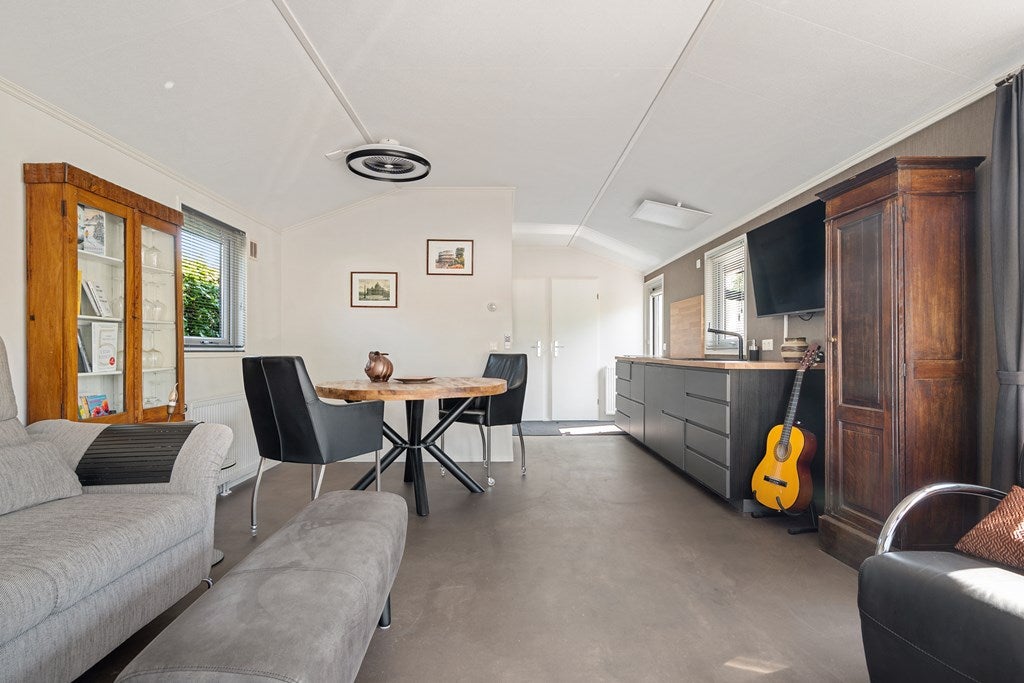 Appartement te koop: Veneweg 223-05, Wanneperveen