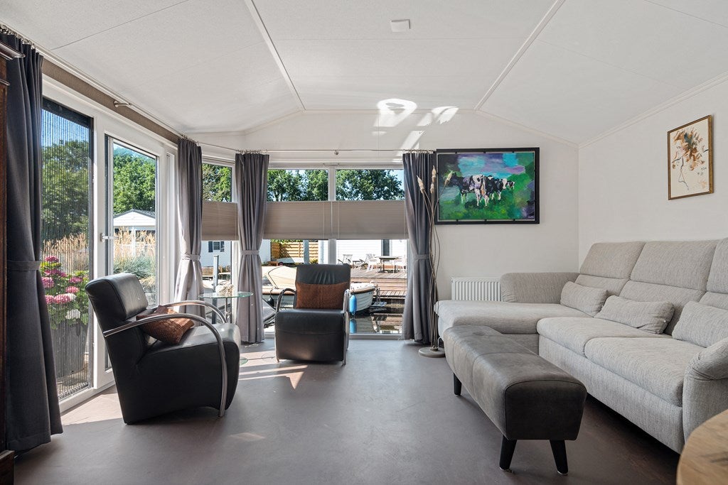 Appartement te koop: Veneweg 223-05, Wanneperveen