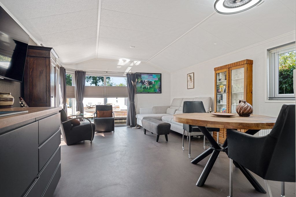 Appartement te koop: Veneweg 223-05, Wanneperveen