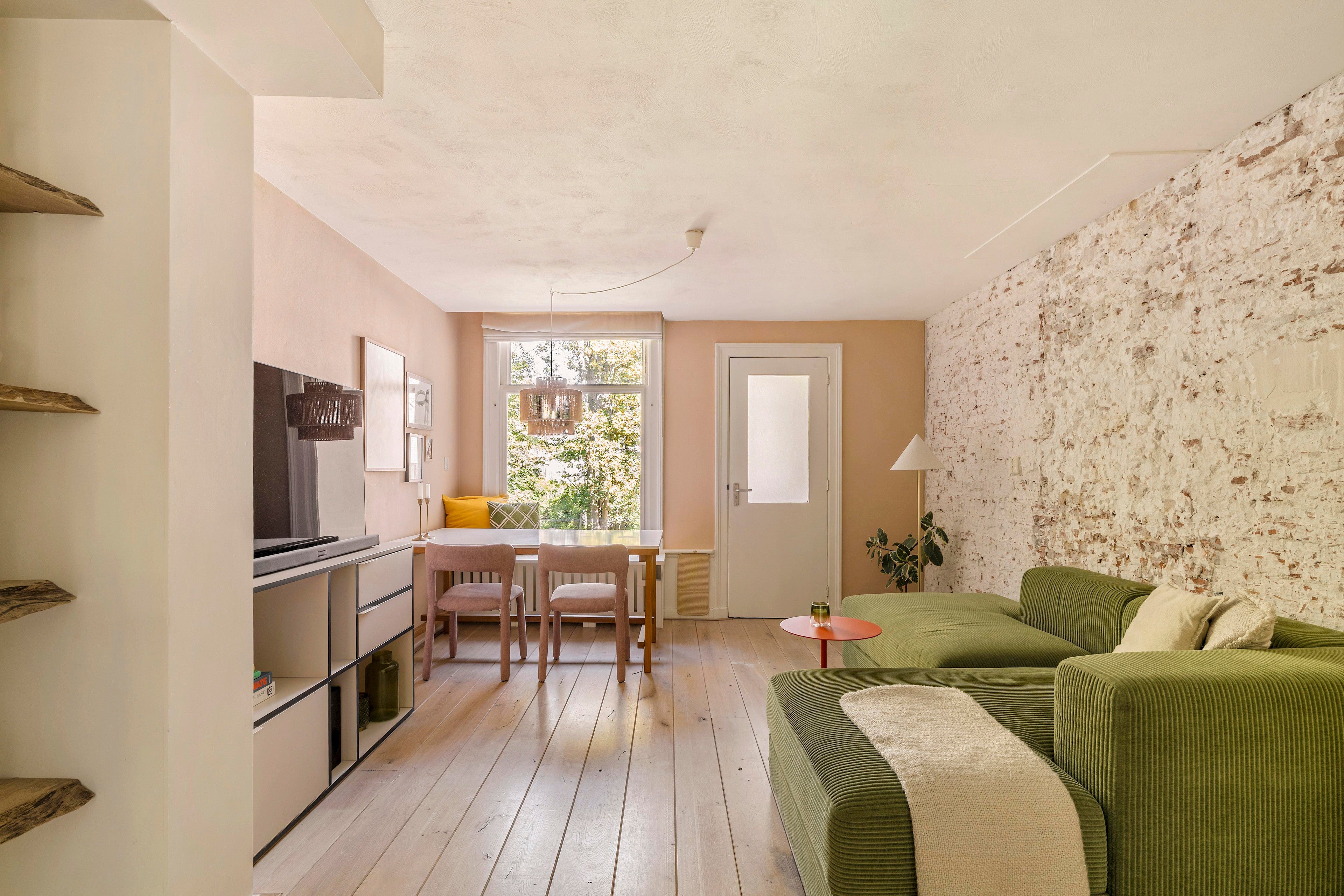 Studio te koop: Da Costastraat 111-1, Amsterdam