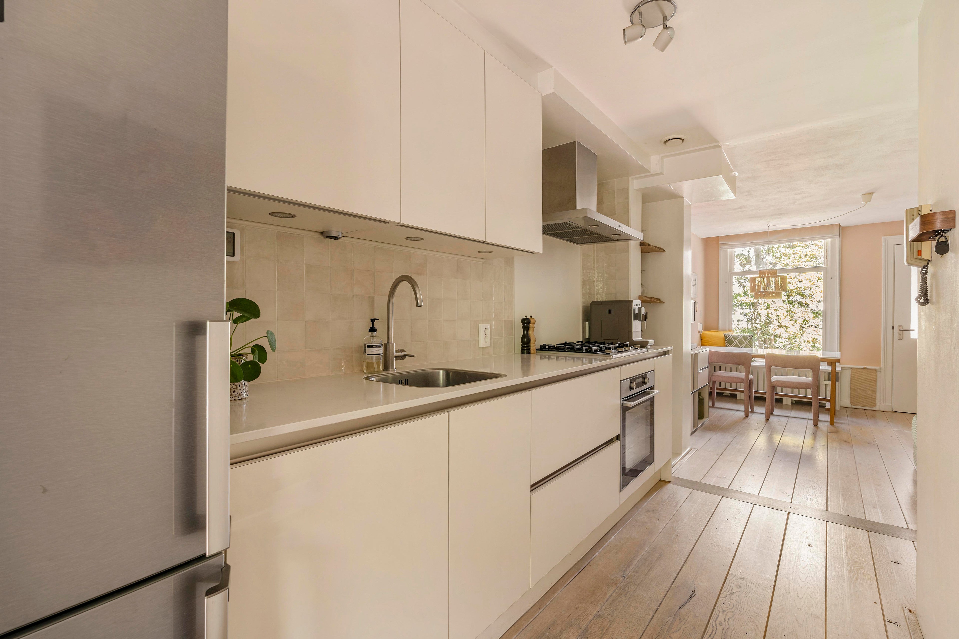 Studio te koop: Da Costastraat 111-1, Amsterdam