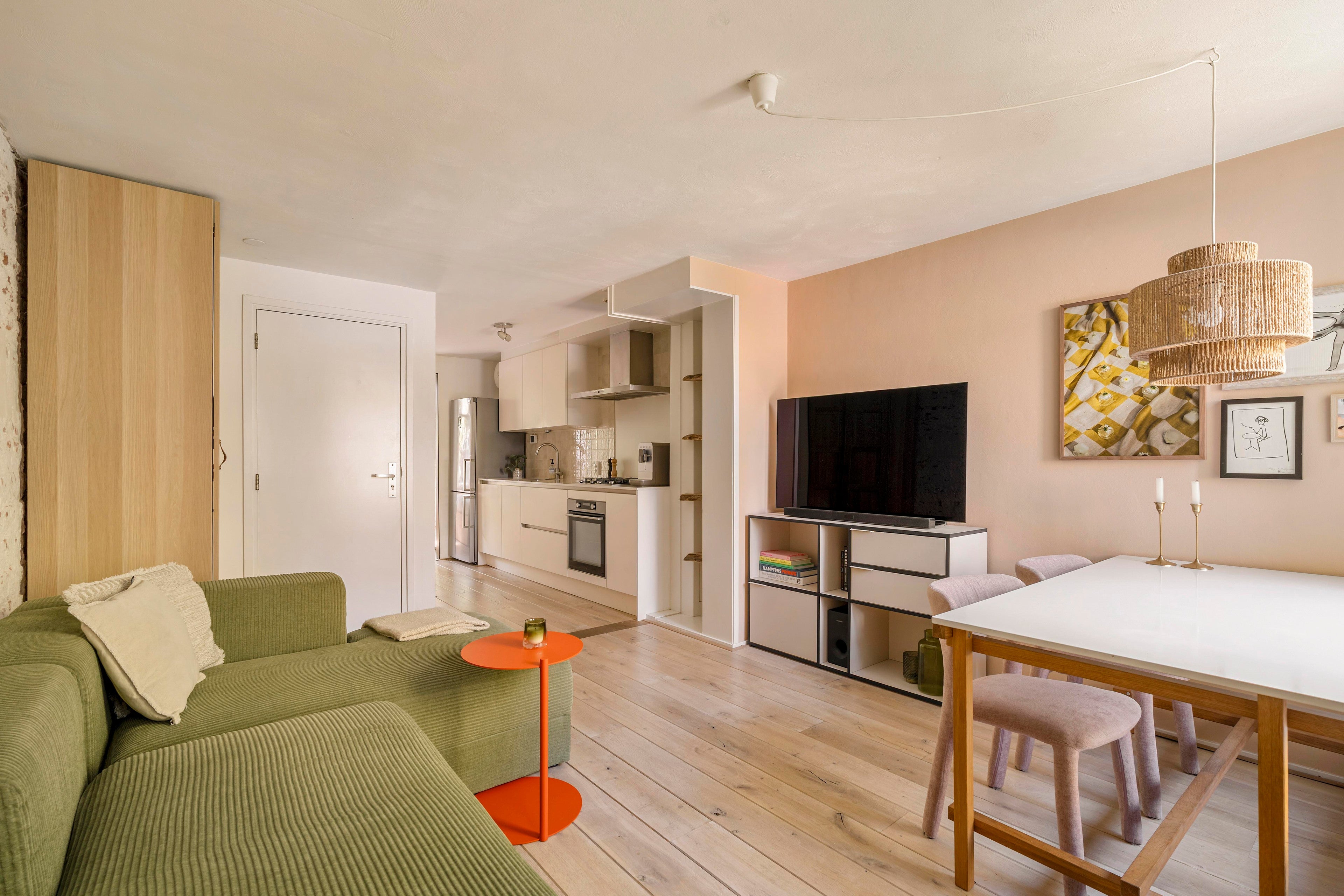 Studio te koop: Da Costastraat 111-1, Amsterdam