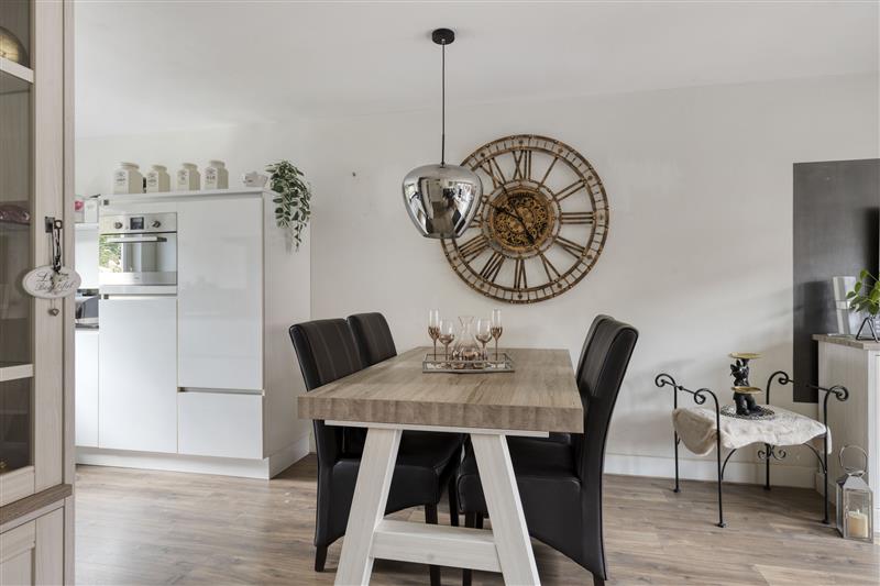 Tussenwoning te koop: Nieuwe Diepstraat 13, Almere