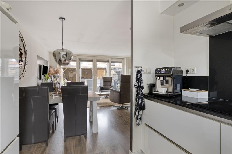 Tussenwoning te koop: Nieuwe Diepstraat 13, Almere