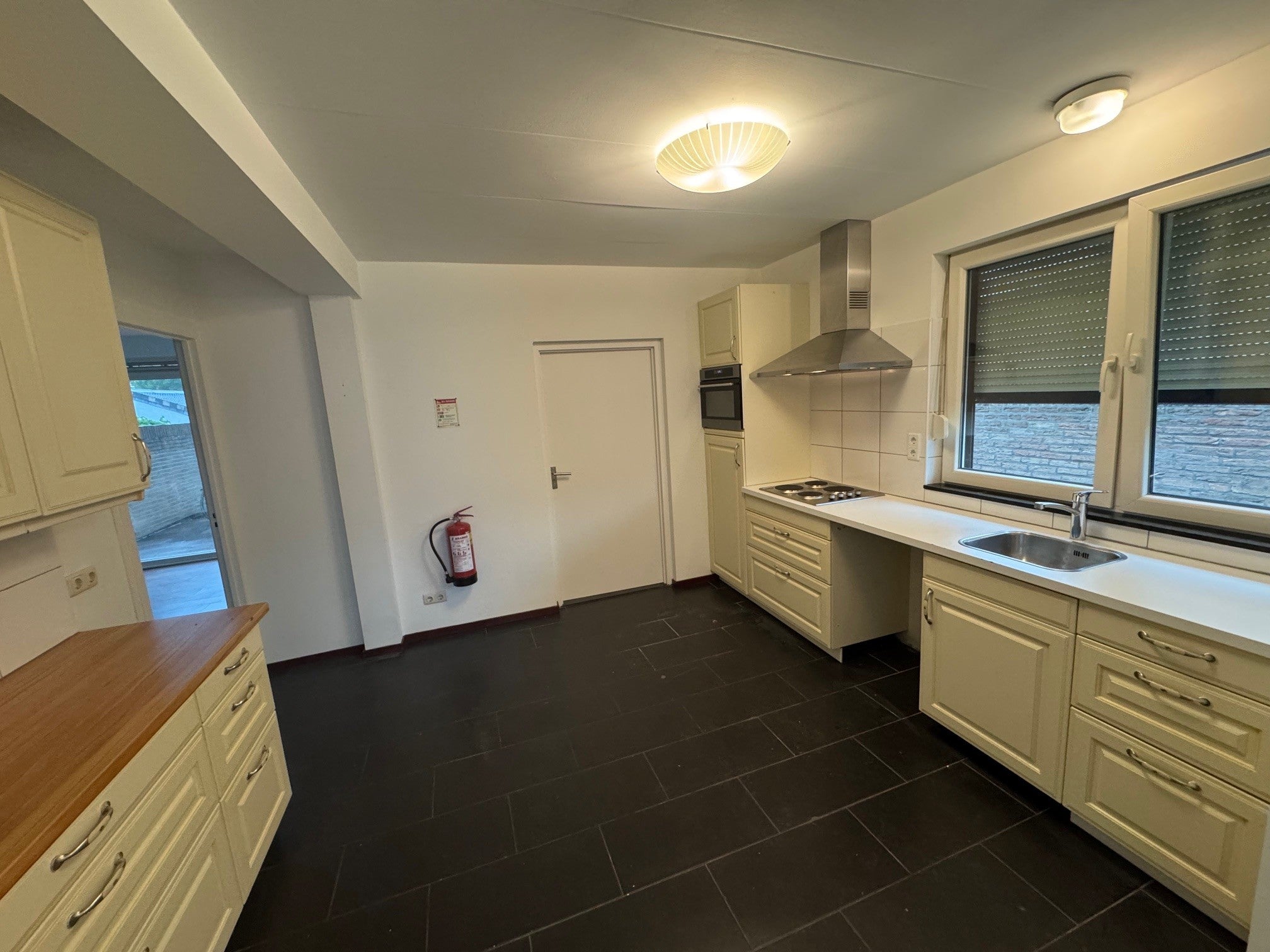 Kamer te huur: Emmausstraat 24-0.3, Maastricht