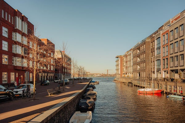 Revaleiland, Amsterdam