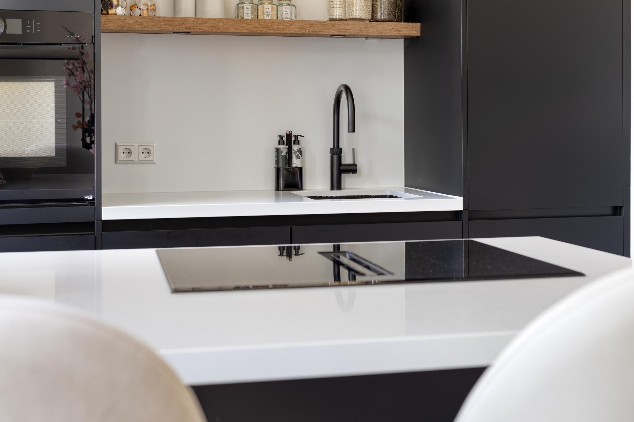 Woning te huur: Saxenburgerstraat, Amsterdam